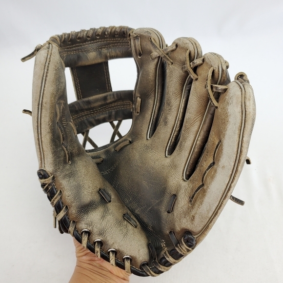 VTG MAG Leaguer Leather Glove Mitt Youth 10" Grain Cowhide Right Hand Throw - Picture 1 of 10